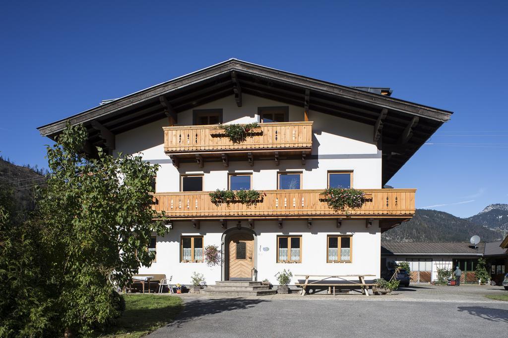 Zenauerhof Apartment Sankt Martin bei Lofer Exterior photo